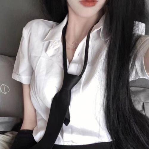 恶魔6封面